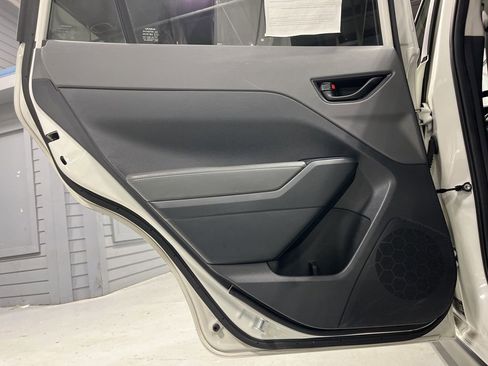 Used 2024 Subaru Crosstrek 2.0i Premium image 29