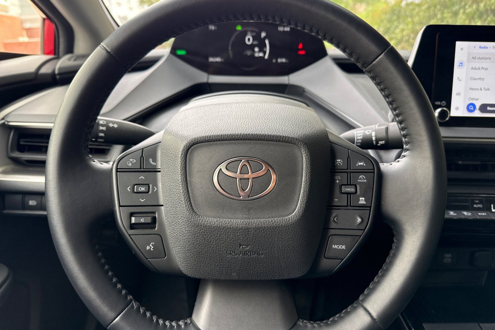 Used 2025 Toyota Prius LE FWD image 27