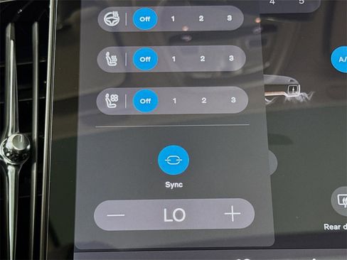 New 2026 Volvo XC60 B5 Ultra w/ Protection Package Premier image 21