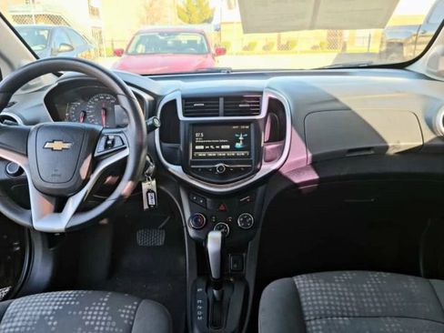 Used 2017 Chevrolet Sonic LS image 8