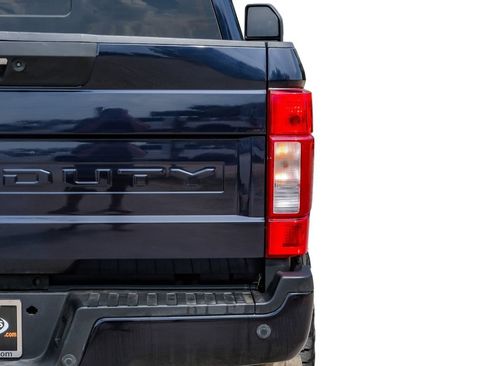 Used 2021 Ford F250 Lariat w/ Lariat Ultimate Package AWD/4WD image 52