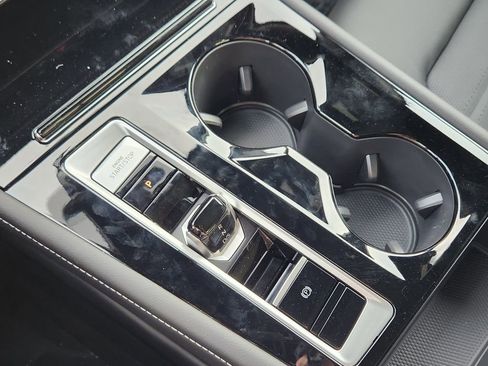 New 2026 Volkswagen Atlas Cross Sport SEL R-Line image 10