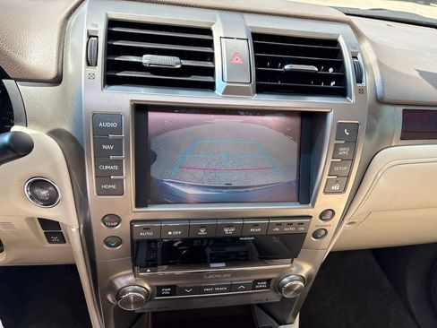 Used 2015 Lexus GX 460 Luxury AWD/4WD image 14