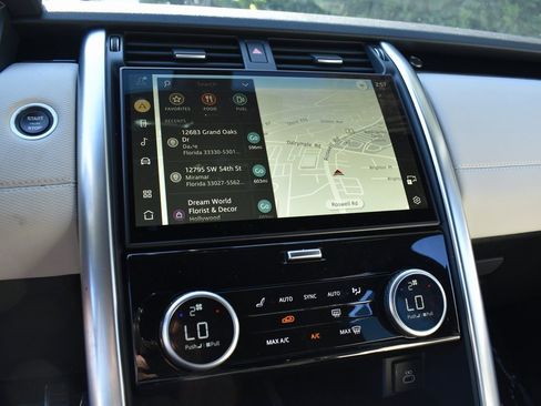 Used 2023 Land Rover Discovery HSE R-Dynamic image 18