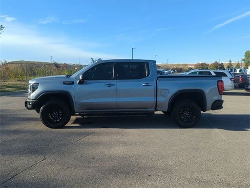 Used 2023 GMC Sierra 1500 AT4X image 6