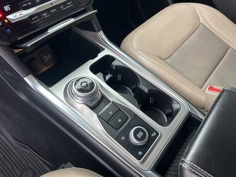 Used 2021 Ford Explorer Limited w/ Equipment Group 301A image 26