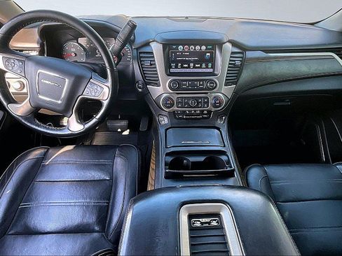 Used 2019 GMC Yukon XL Denali w/ Open Road Package image 15