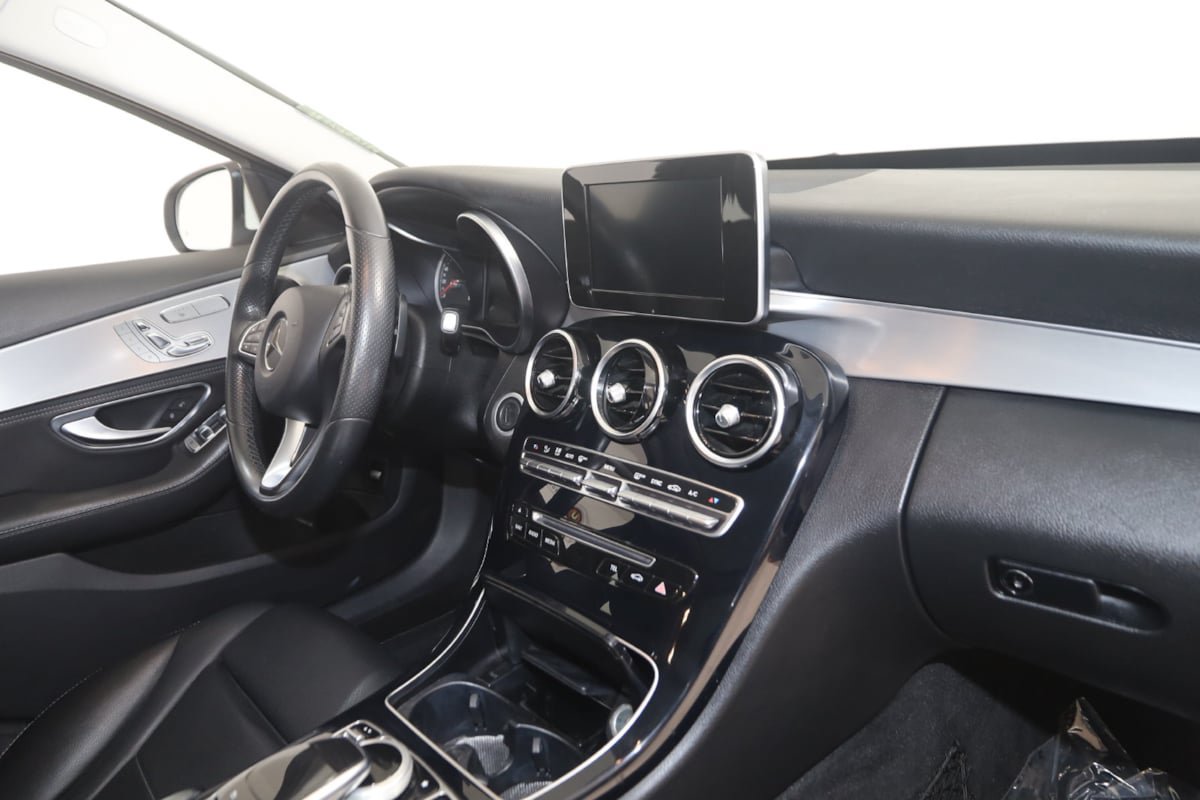 Used 2016 Mercedes-Benz C 300 4MATIC Sedan image 34