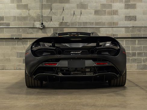 Used 2020 McLaren 720S Spider image 9