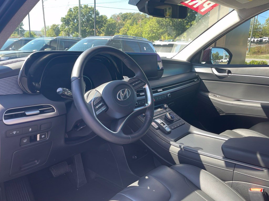 Certified 2024 Hyundai Palisade Limited FWD image 10