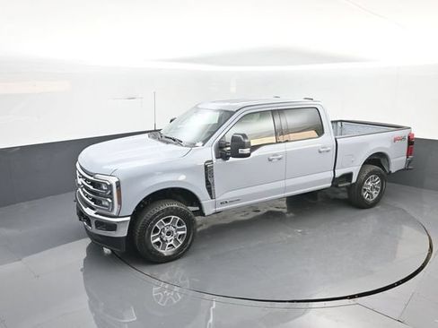 Used 2026 Ford F250 Lariat w/ FX4 Off-Road Package AWD/4WD image 17