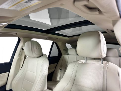 Used 2020 Mercedes-Benz GLE 350 w/ Premium Package image 28