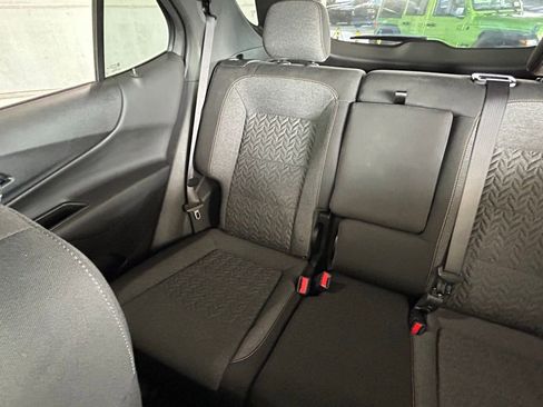 Used 2022 Chevrolet Equinox LT image 12