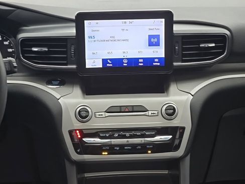 Used 2023 Ford Explorer XLT w/ Equipment Group 202A image 35