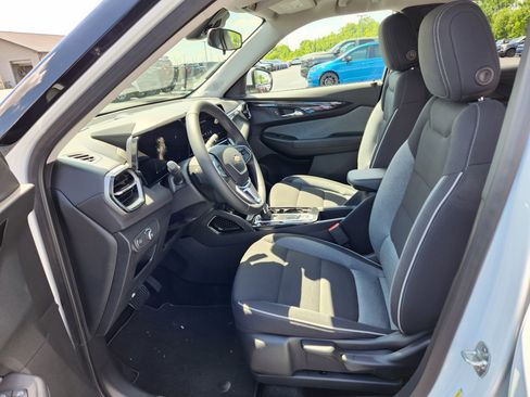 New 2026 Chevrolet TrailBlazer LT AWD/4WD image 9