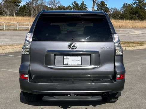 Used 2023 Lexus GX 460 Premium w/ Premium Package AWD/4WD image 6