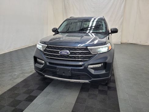 Used 2024 Ford Explorer XLT w/ Equipment Group 202A AWD/4WD image 15