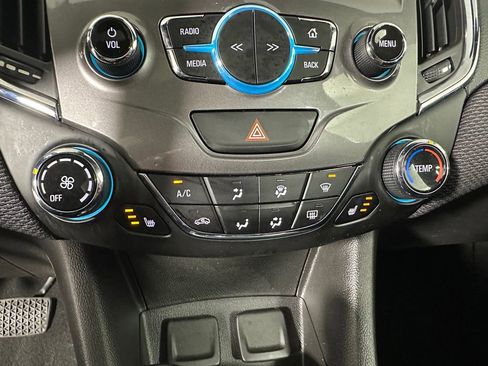 Used 2016 Chevrolet Cruze LT FWD image 20
