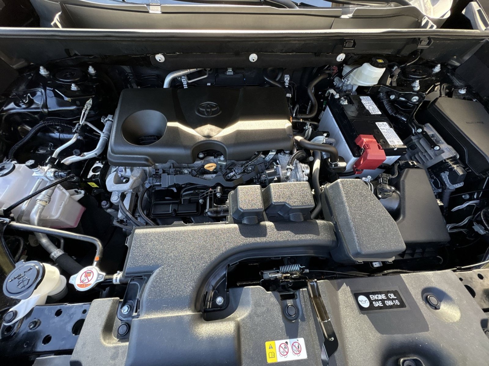 Used 2025 Toyota RAV4 LE AWD/4WD image 26