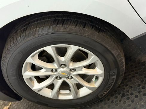 Used 2019 Chevrolet Equinox LT image 13