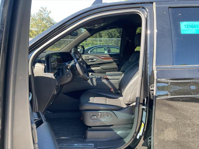 Used 2021 Cadillac Escalade ESV Luxury AWD/4WD image 8