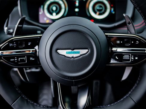 New 2025 Aston Martin DBX 707 image 17