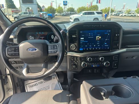 Used 2021 Ford F150 Lariat w/ Tow Technology Package image 19