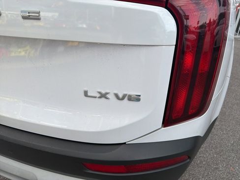 Used 2021 Kia Telluride LX image 6