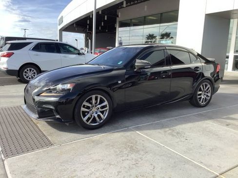 Used 2015 Lexus IS 250 image 2