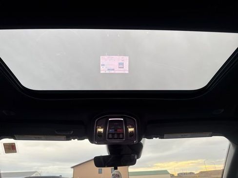 New 2025 Jeep Grand Cherokee Limited w/ Black Appearance Package image 13