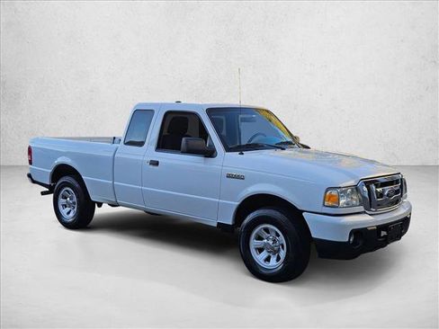 Used 2011 Ford Ranger XLT image 3
