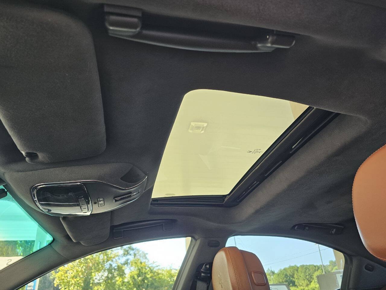 Used 2014 Maserati Ghibli RWD image 11