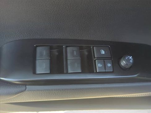 Used 2026 Toyota Camry SE FWD image 7