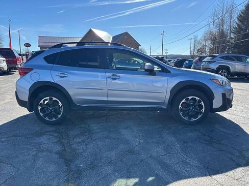 Used 2023 Subaru Crosstrek 2.0i Premium image 8