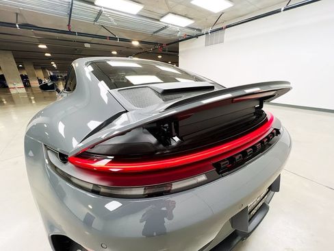 Certified 2026 Porsche 911 GT3 RWD image 34
