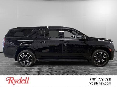 Used 2021 Chevrolet Suburban RST w/ Luxury Package image 6