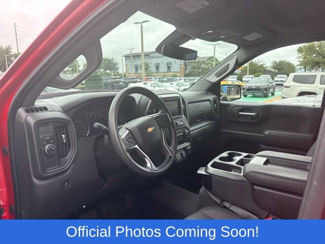 Used 2022 Chevrolet Silverado 1500 Custom w/ Safety Confidence Package RWD image 3