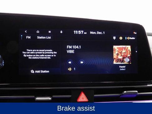 Certified 2025 Hyundai Elantra SEL image 34