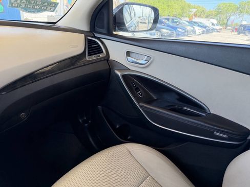 Used 2017 Hyundai Santa Fe Sport image 18