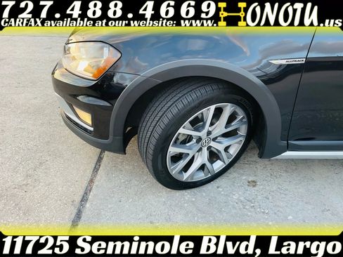 Used 2017 Volkswagen Golf Alltrack SEL image 32