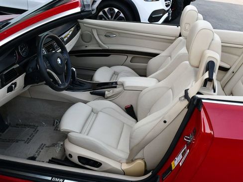 Used 2011 BMW 328i Convertible image 56