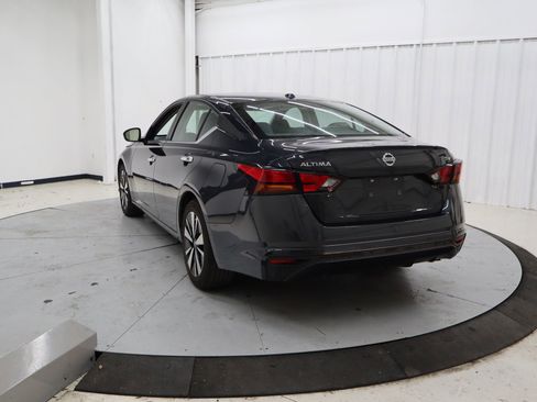 Used 2022 Nissan Altima 2.5 SV image 8