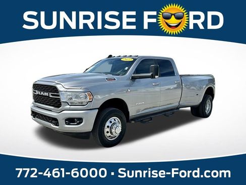 Used 2022 RAM 3500 Big Horn w/ Level B Equipment Group image 1