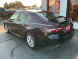 Used 2021 Toyota Camry LE image 5