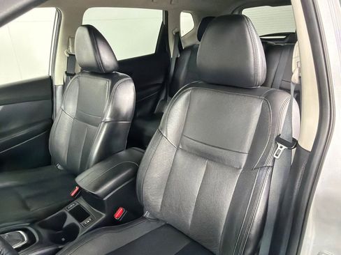 Used 2018 Nissan Rogue SL image 13