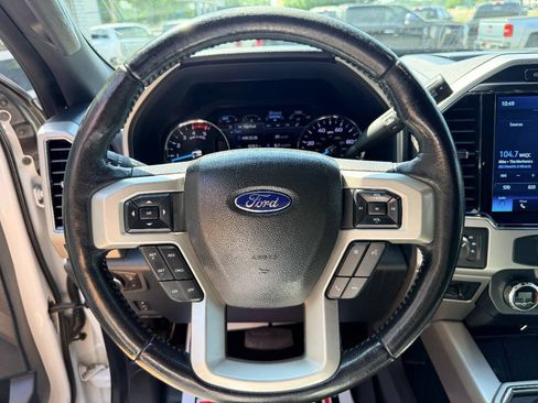 Used 2022 Ford F250 Lariat w/ Lariat Ultimate Package AWD/4WD image 24