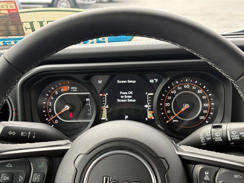 Used 2025 Jeep Wrangler Unlimited Rubicon w/ Steel Bumper Group image 23