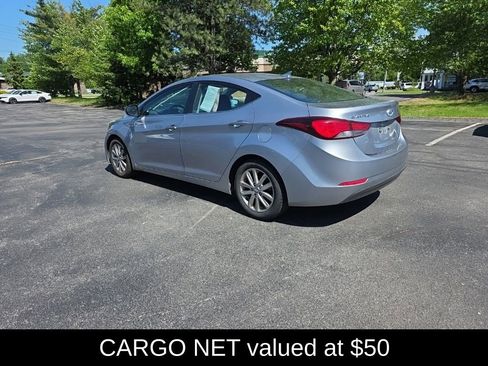 Used 2015 Hyundai Elantra SE w/ Option Group 03 FWD image 6