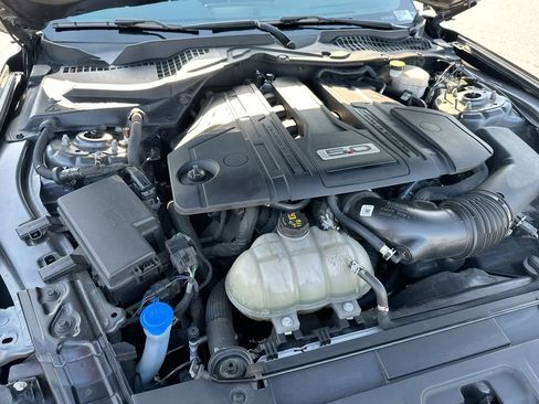 Used 2022 Ford Mustang GT RWD image 25
