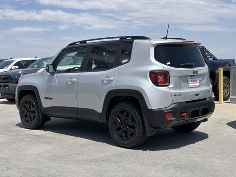 Used 2018 Jeep Renegade Trailhawk AWD/4WD image 5